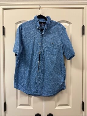 Vineyard Vines Blue Floral Slim Fit Tucker Short Sleeve Button Down Shirt